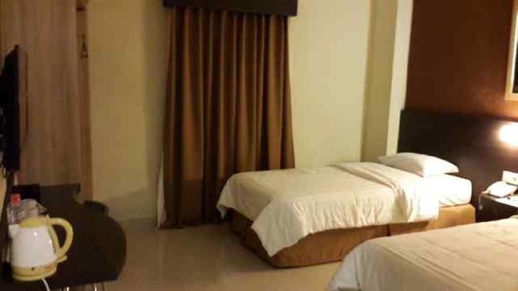 The Waigo Hotel Sorong Bagian luar foto