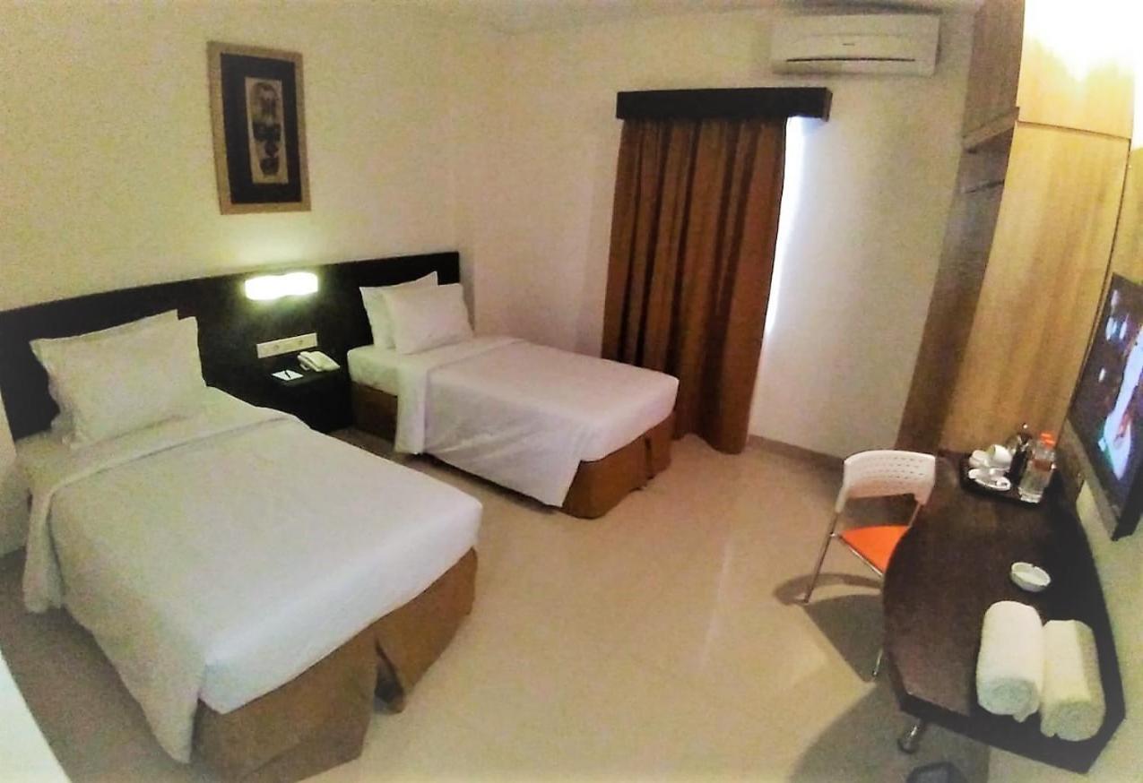 The Waigo Hotel Sorong Bagian luar foto