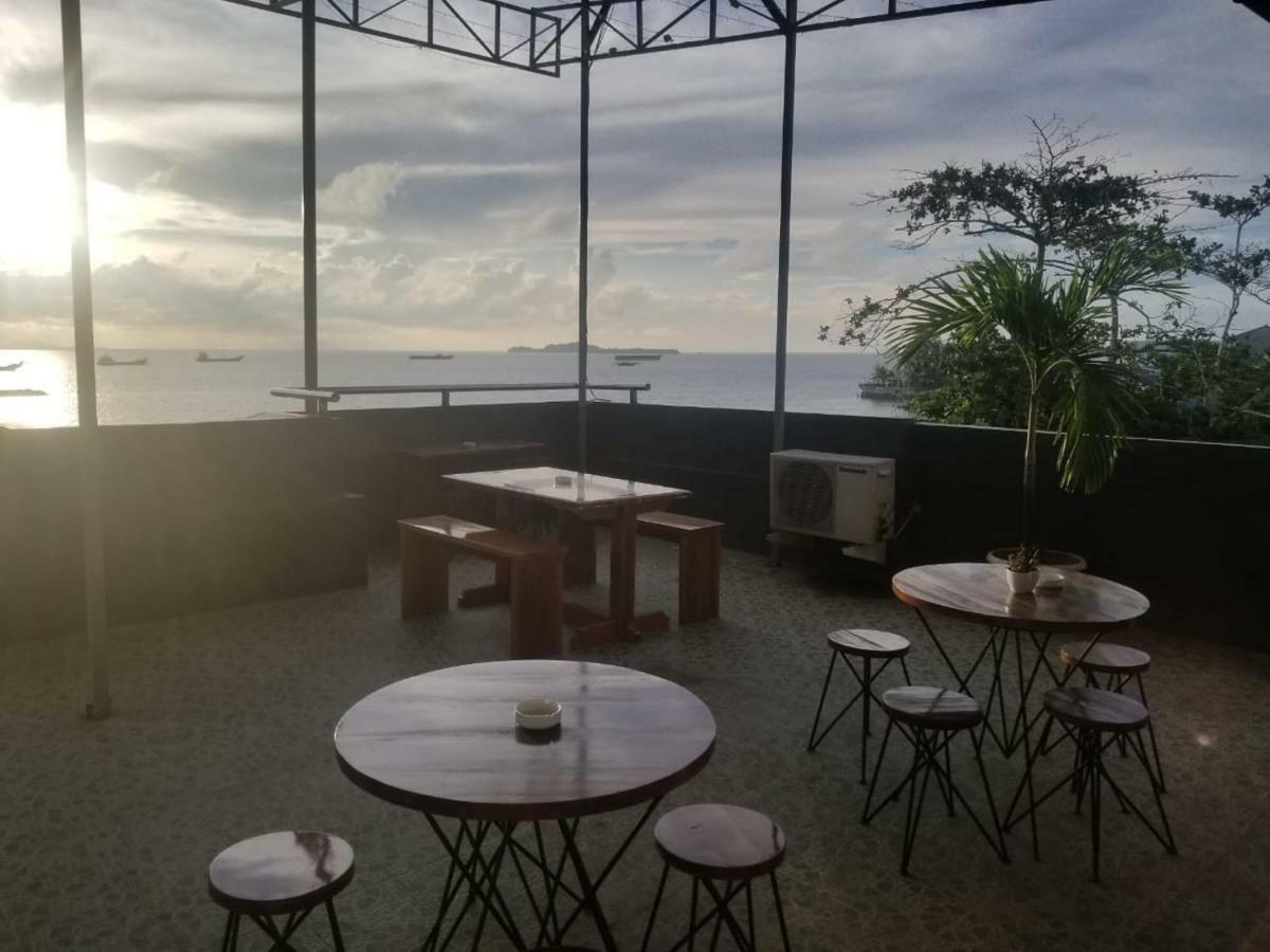 The Waigo Hotel Sorong Bagian luar foto