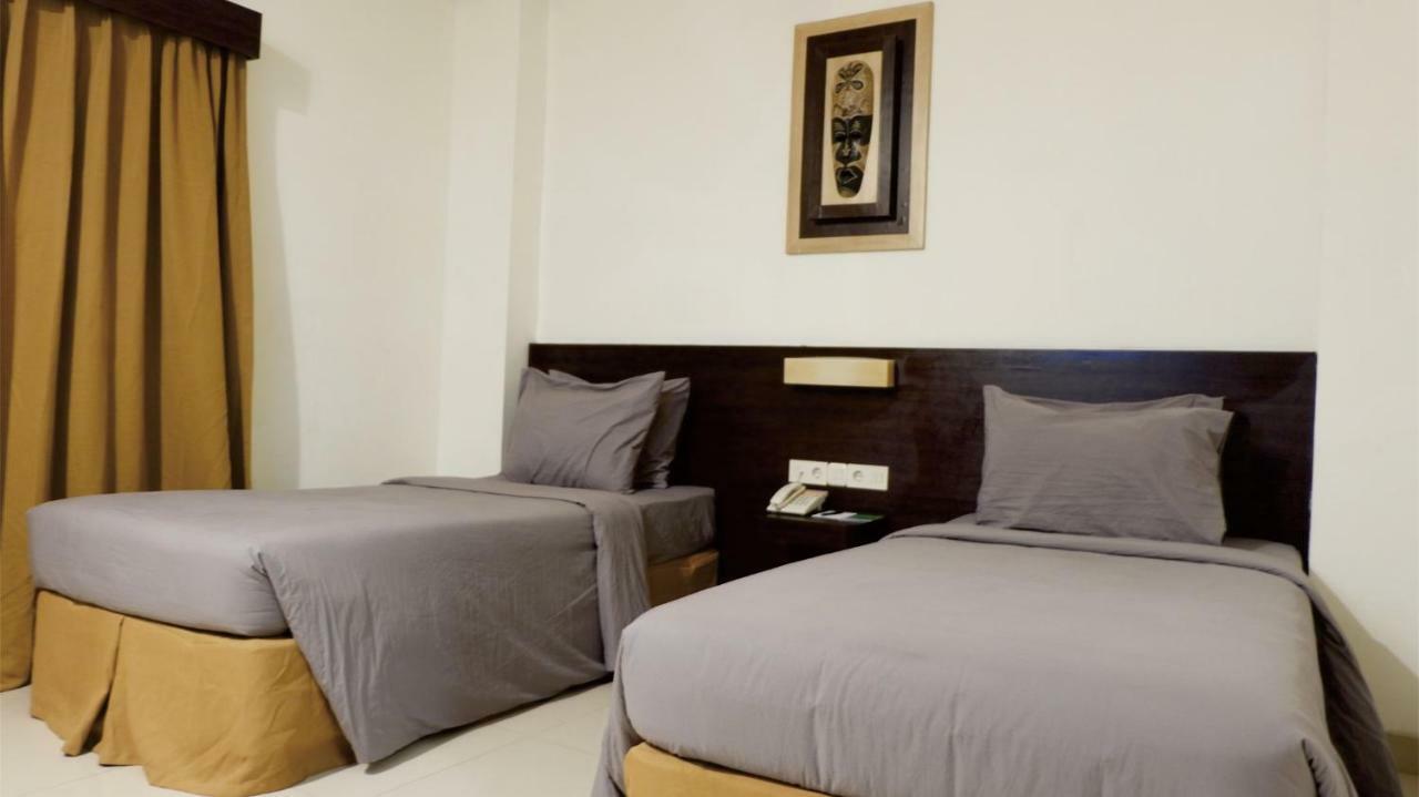 The Waigo Hotel Sorong Bagian luar foto